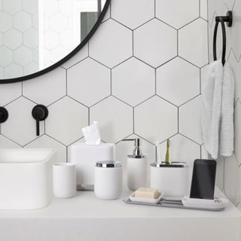 Dávkovač mydla JUNIP biely/chrom Umbra