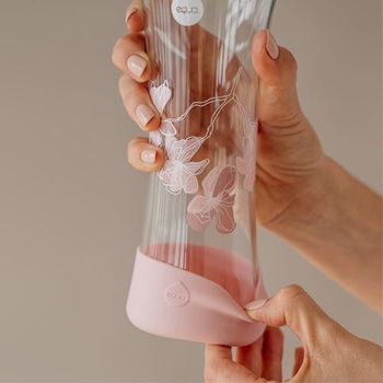 Fľaša EQUA Squeeze Magnolia, 550 ml